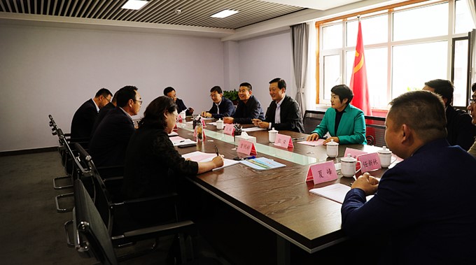 201910111570789524517069.jpg 崇信縣縣委書記王錦一行到訪甘肅文旅集團_副本.jpg